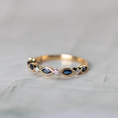 sapphire and diamond gold ring