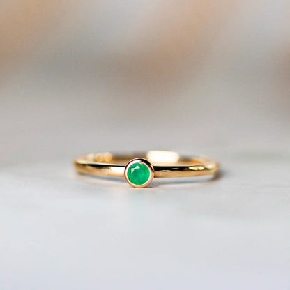 gold emerald ring 