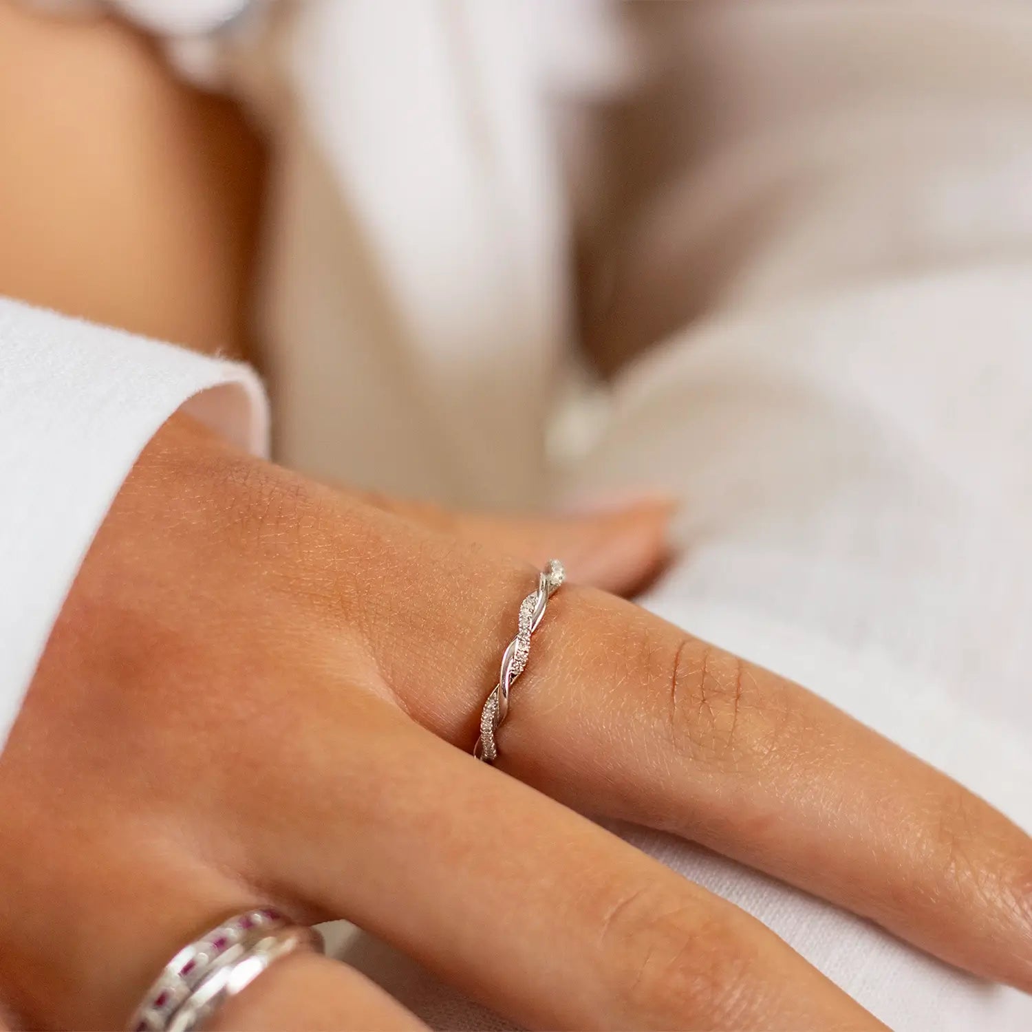 model wearing rope diamond solid white gold ring