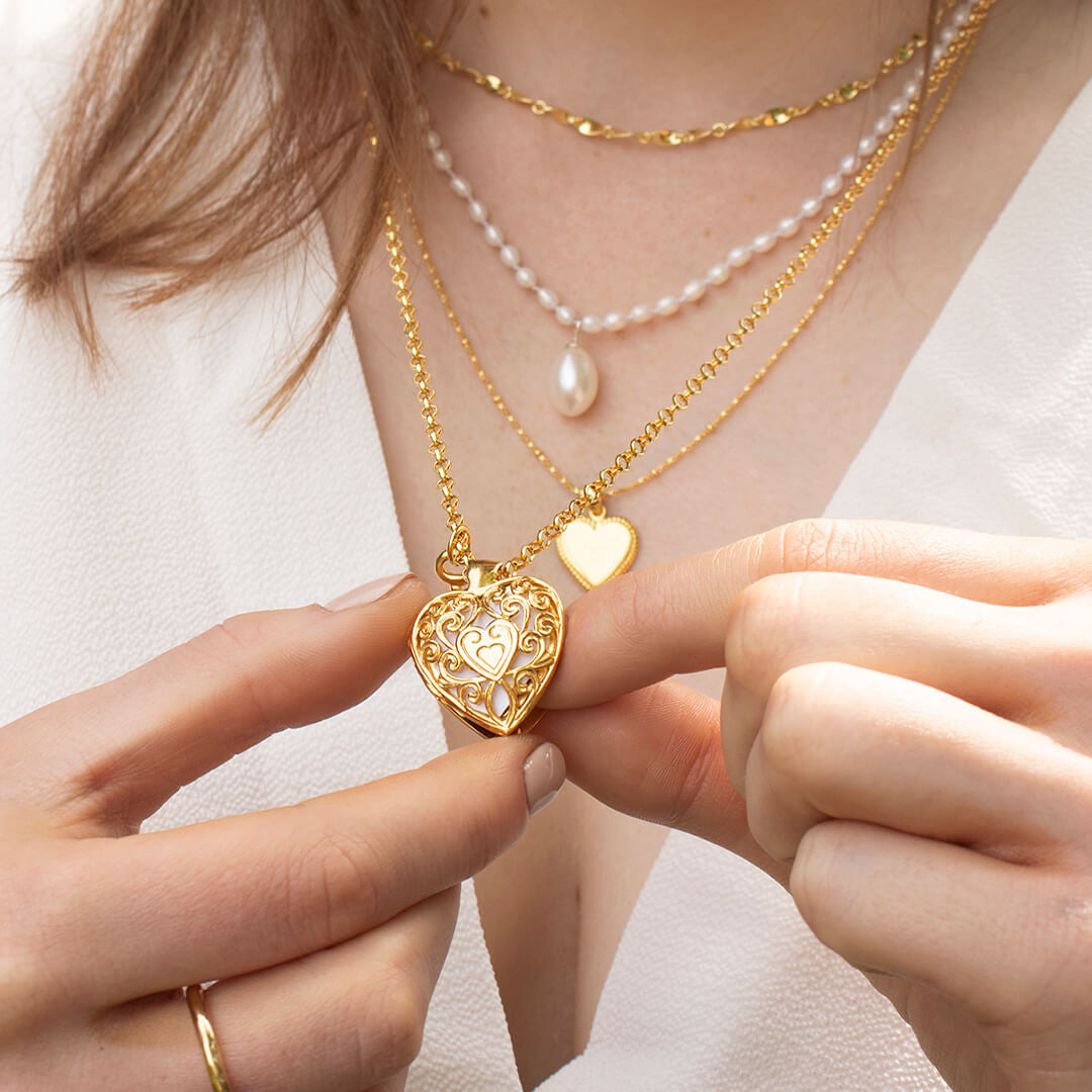 Lily deals blanche locket