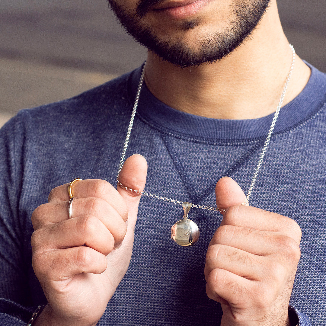 Mens round store pendant necklace