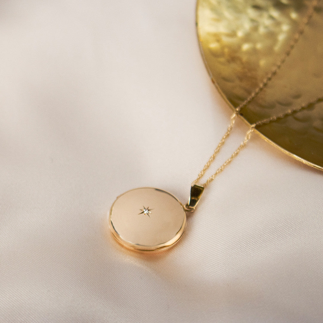 Solid gold round pendant sale